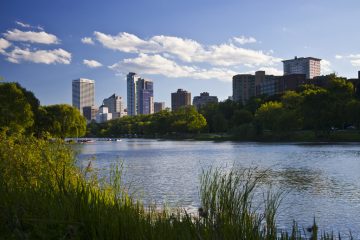 Lake Park Lagoon along Lincoln Memorial Dr. in Milwaukee, WI. Photo by @cjschmit on Flickr.